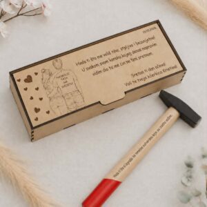 Čekić s posvetom u kutiji